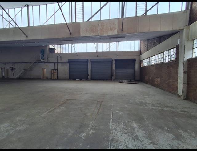 1,563M² WAREHOUSE TO LET IN BENROSE